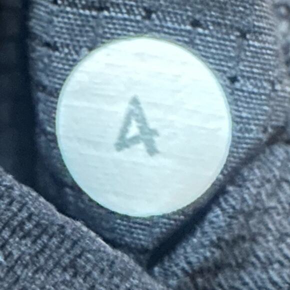 Lululemon Var-City Track Pants SIZE 4 Black Gold Athleisure Activewear Jogger - Picture 7 of 12